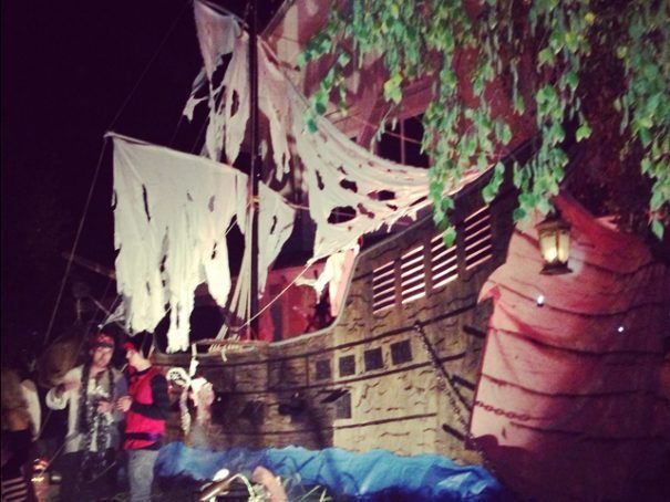 pirate-ship-from-my-phone-cropped-e1475270033421.jpg