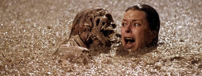 Poltergeist_Skeletons_2_8_15_12-845x321.jpg