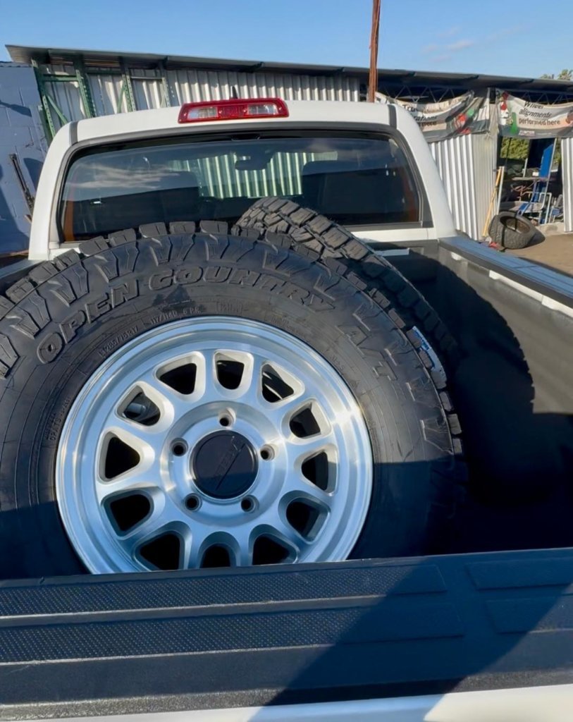 Racelines.jpg