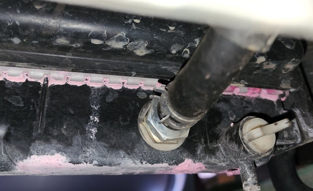 Radiator_-_Rear_Lower_Right-1.jpg