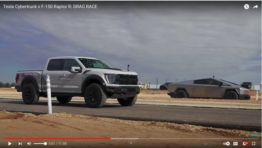 Raptor vs Cybertruck .jpg