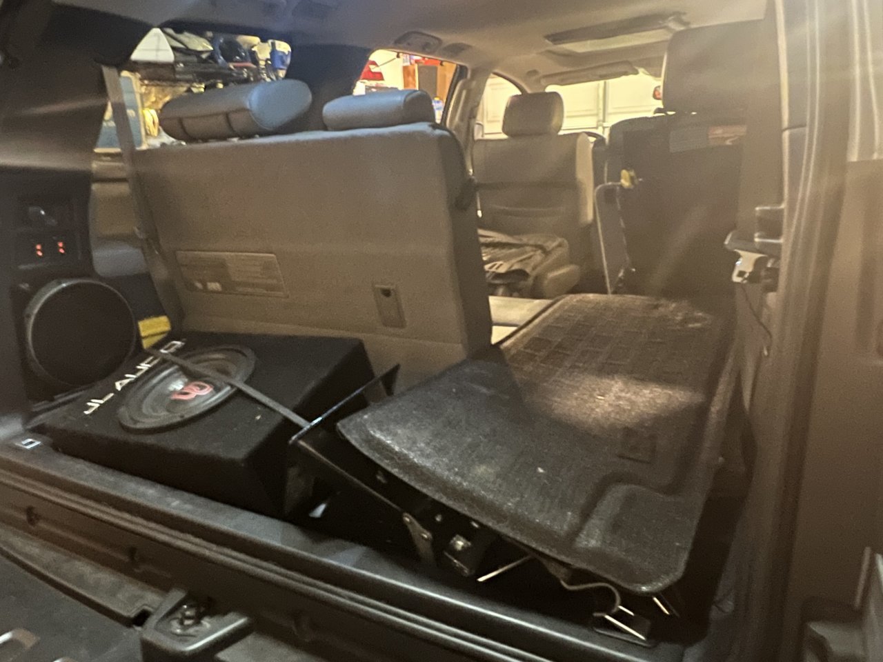 Toyota sequoia subwoofer store enclosure