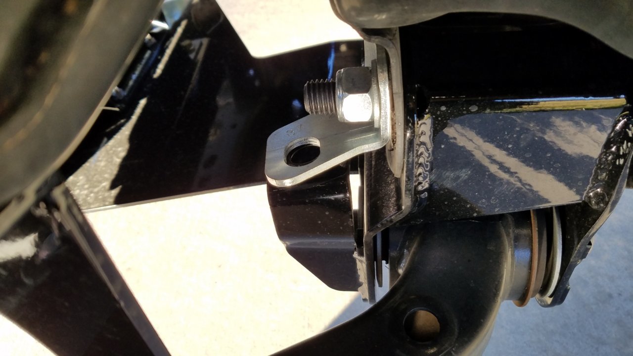 rear diff bracket1.jpg