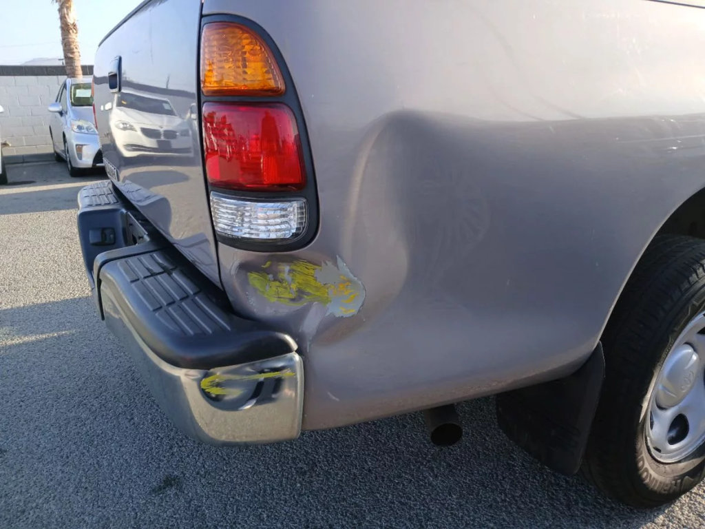 Rear Qtr dmg 2.jpg