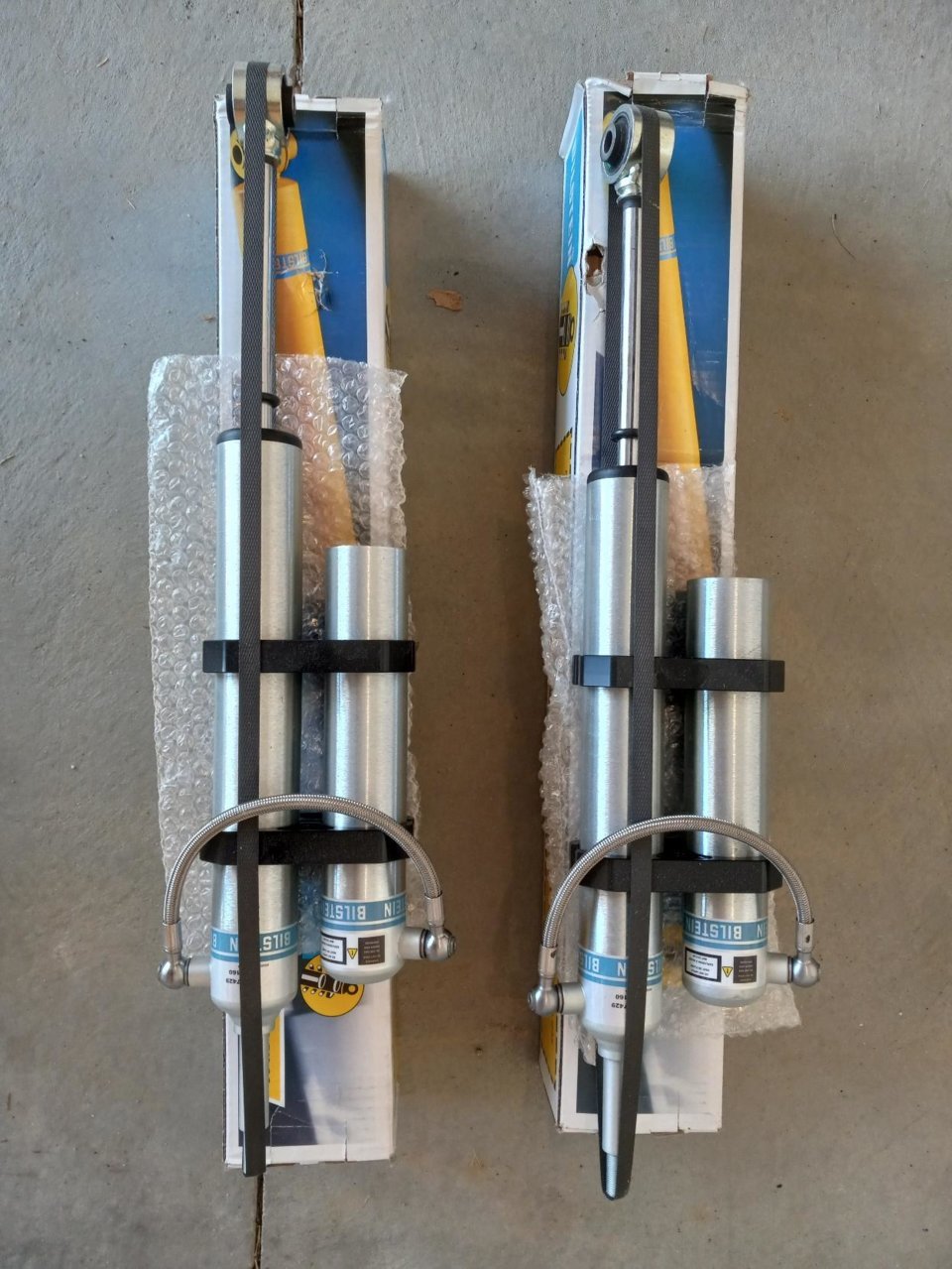 RearShocks2.jpg