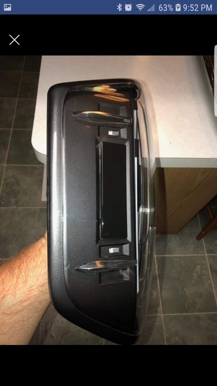 Screenshot_20180812-215202_Facebook.jpg