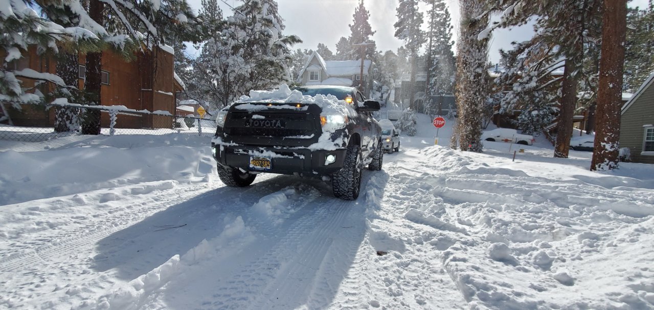 ANY 2WD THAT GO TO THE SNOW? | Toyota Tundra Forum