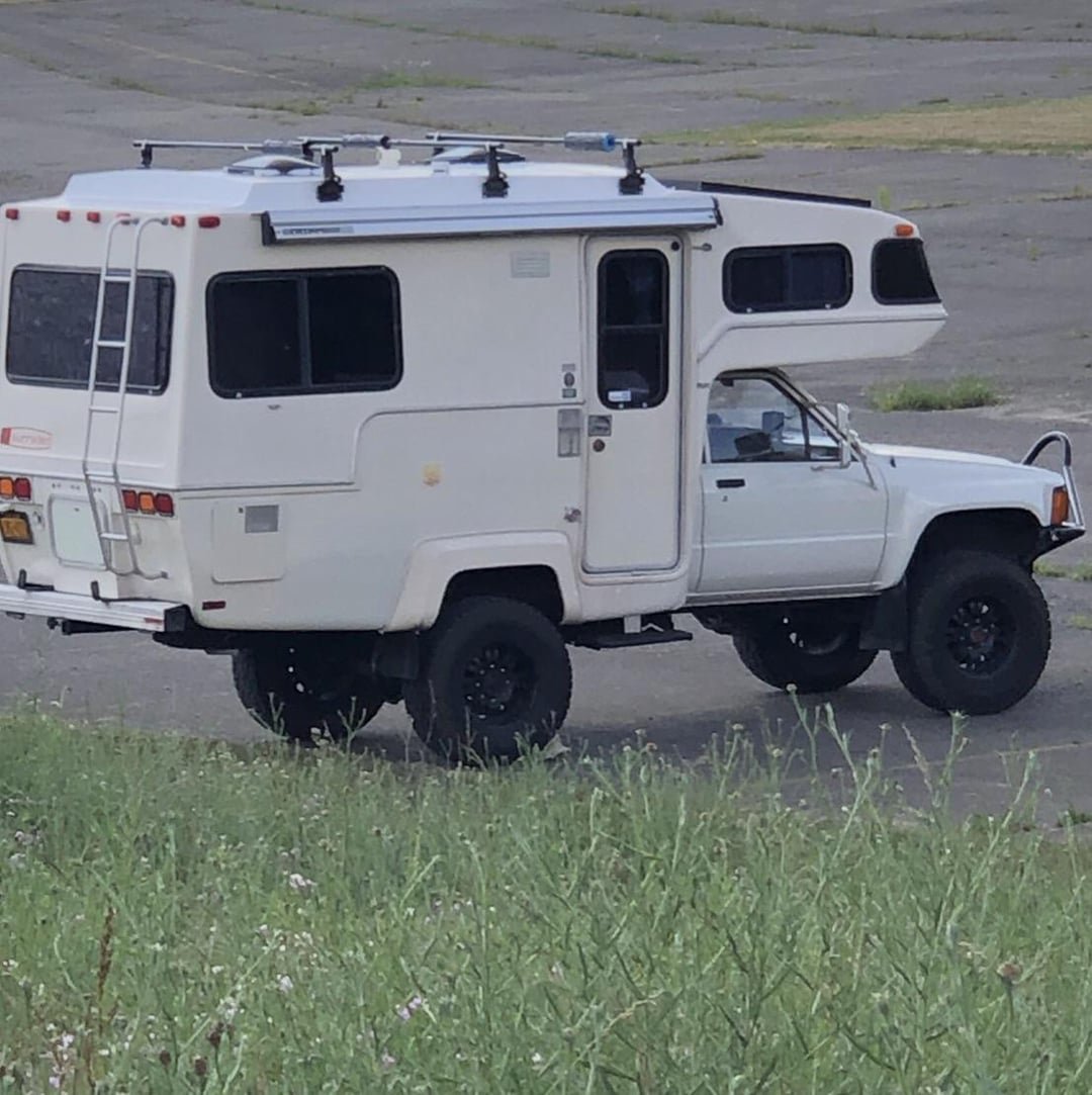 sv7sb83xmsj81.jpg