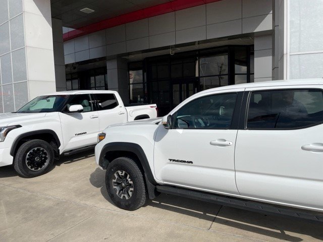 Tacoma_Tundra.jpg