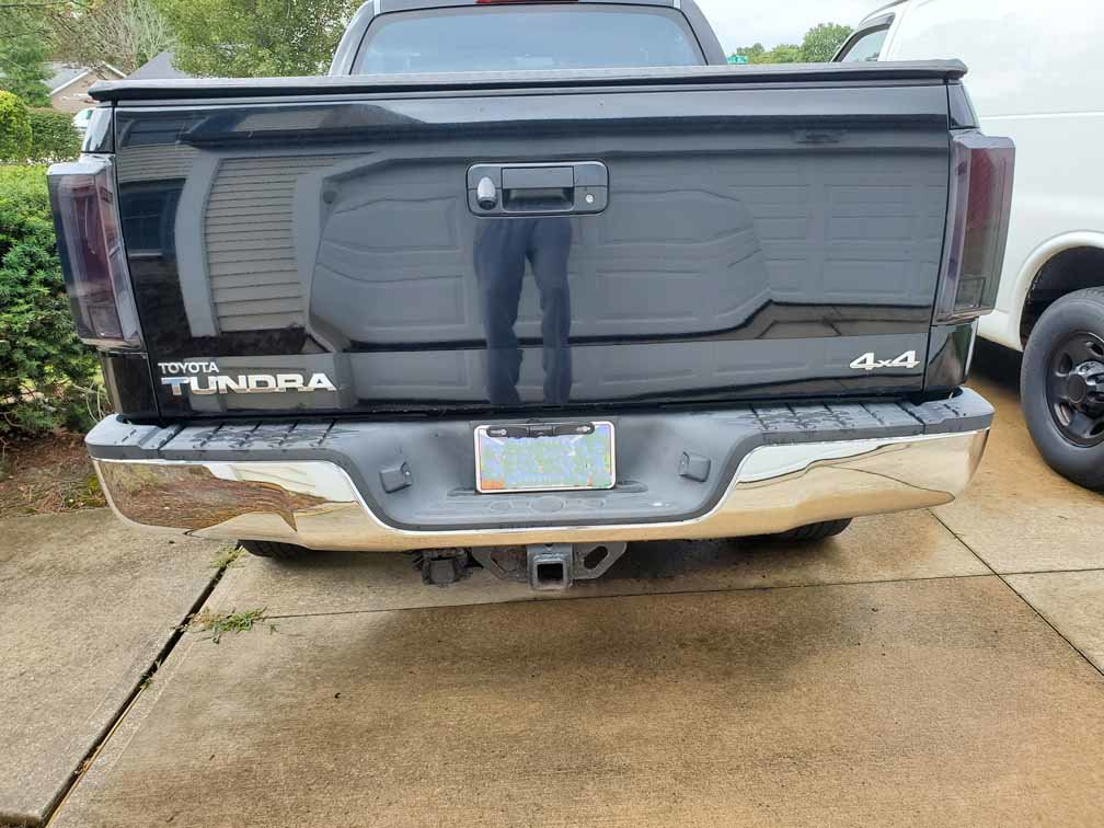 tail lights 2 tundra .jpg