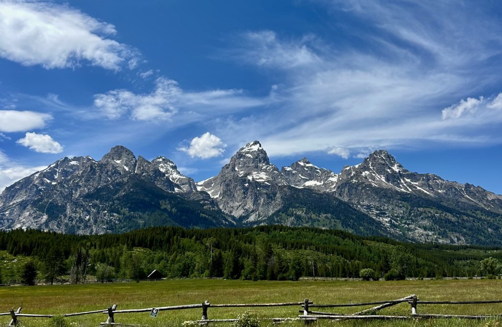 tetons.jpg