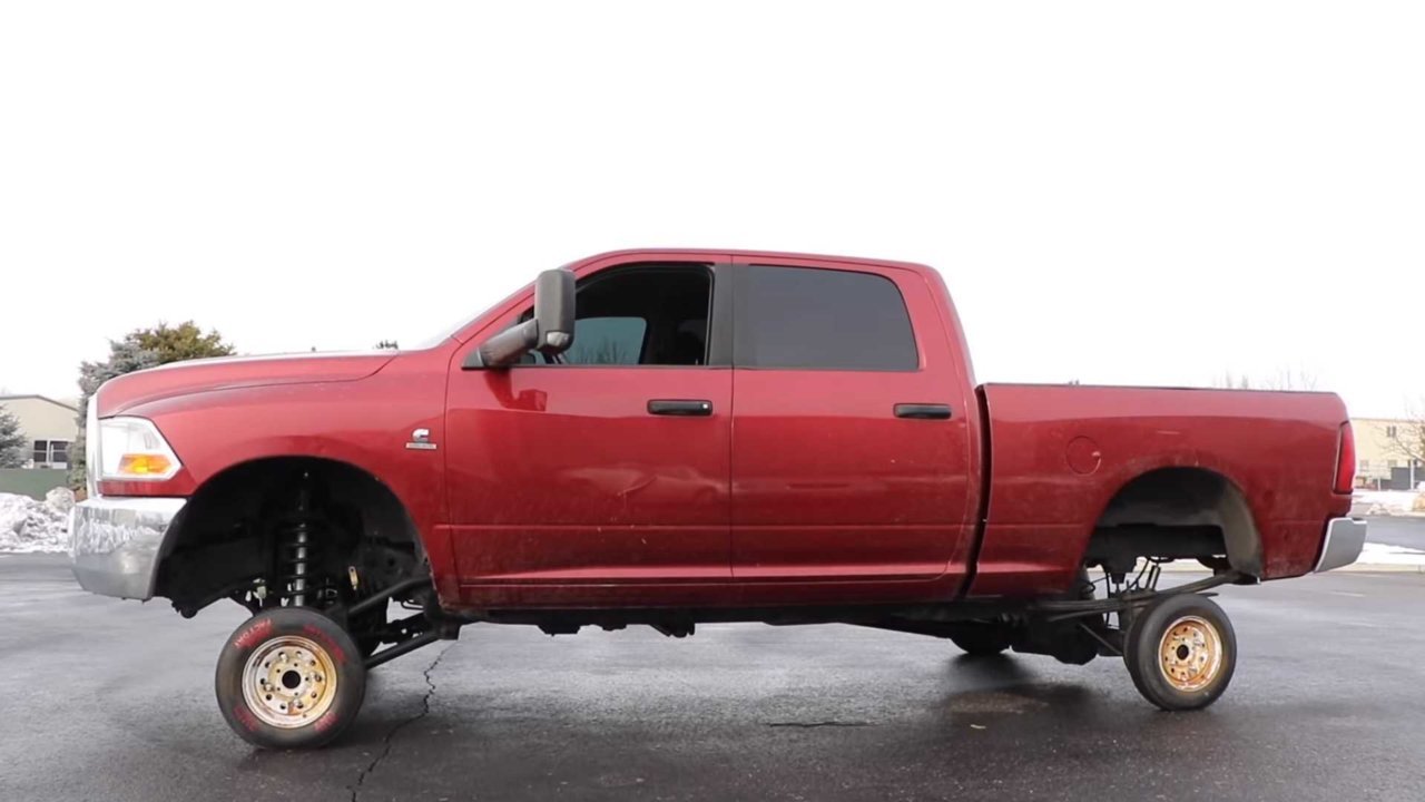 tiny-wheels-on-big-pickup.jpg