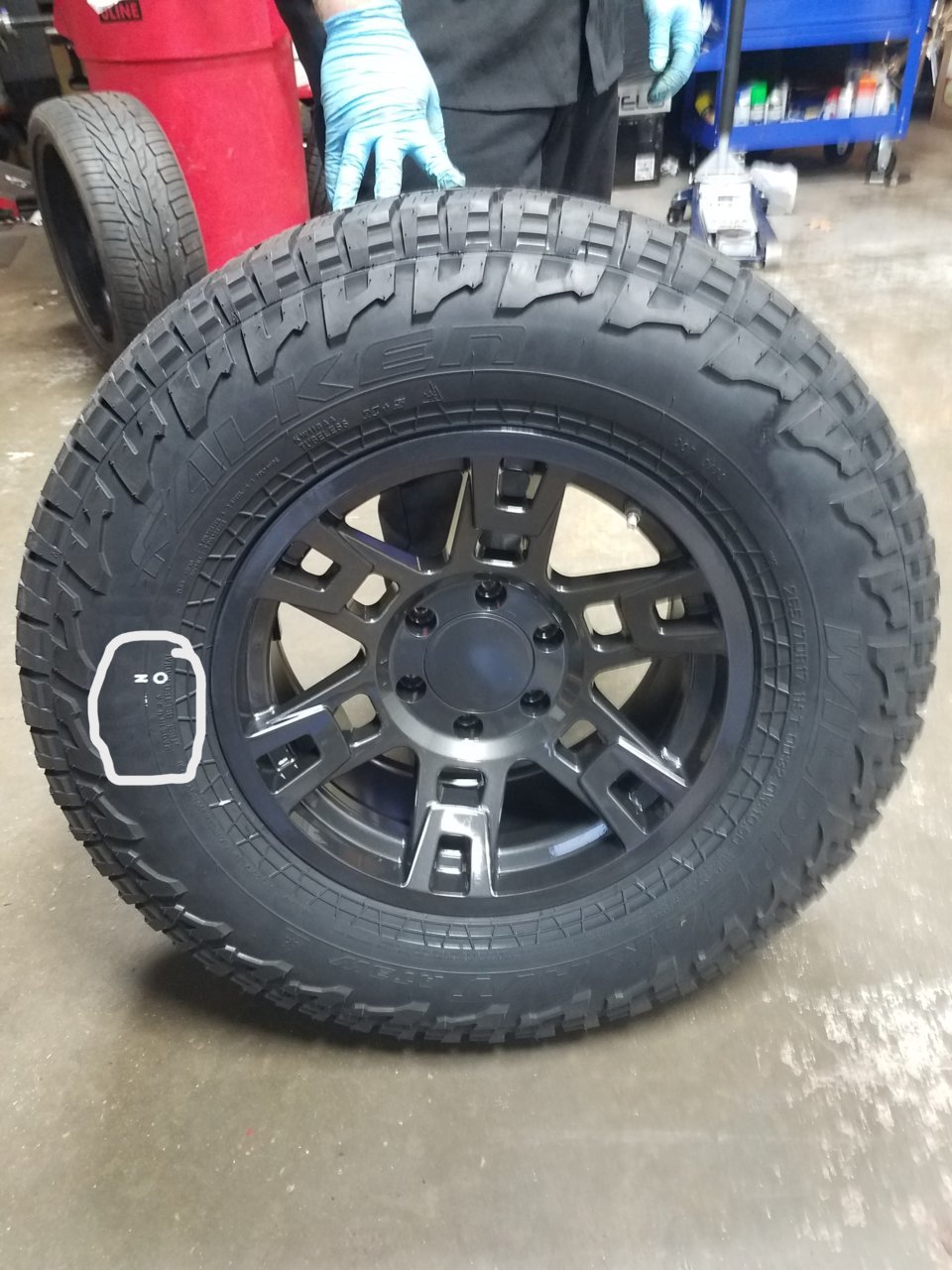 TIRE.jpg