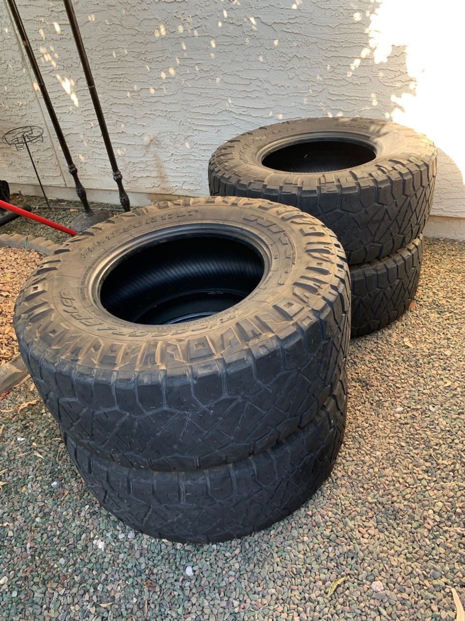 Tires1.jpg