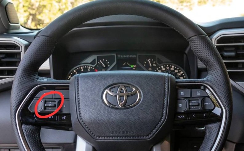 toyota-tundra-limited-2022-23-interior-truck-steering-wheel-scaled.jpg