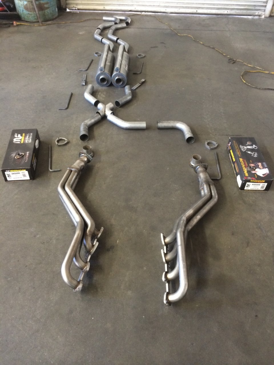 Toyota-Tundra-Race-Exhaust-e1466625693125-scaled.jpg