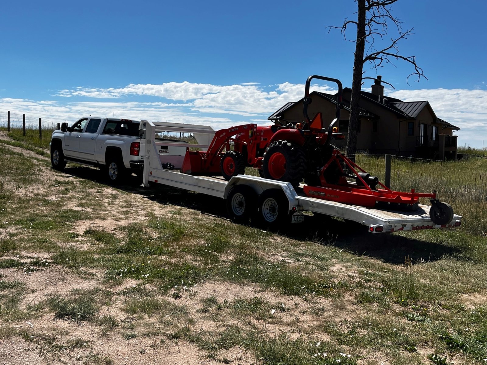tractor.jpg