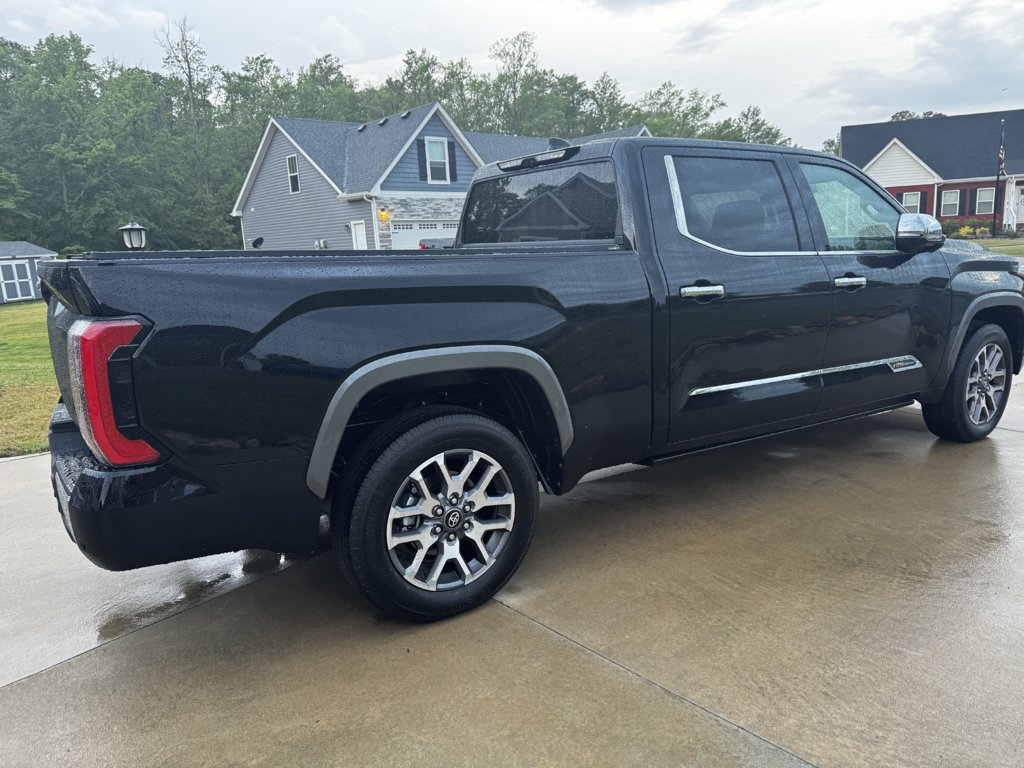 Truck.jpg