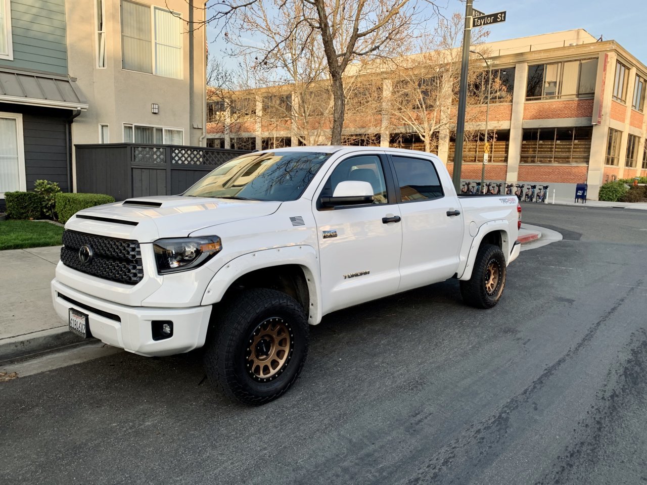 Truck.jpg