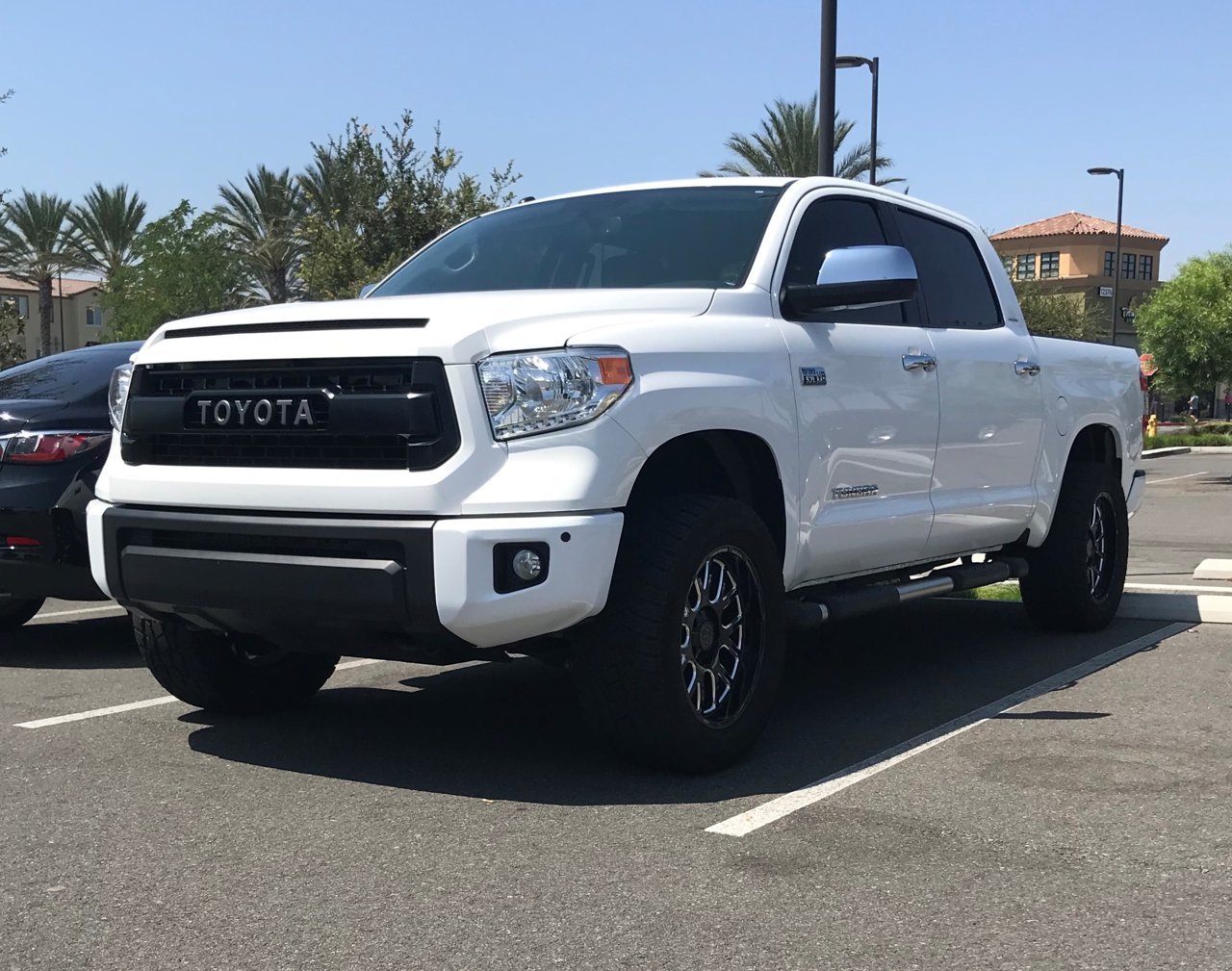 truck1.jpg