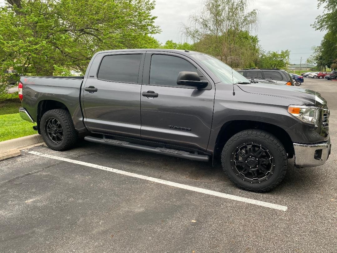 truck1.jpg