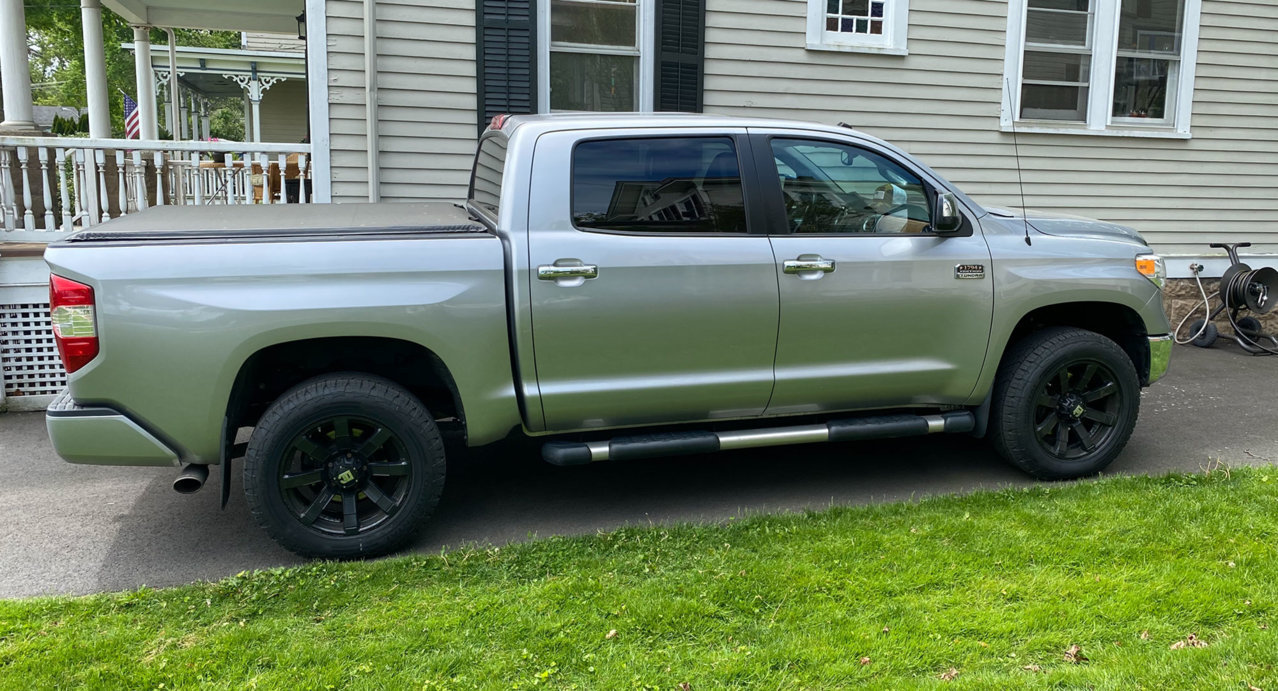 truck1.jpg