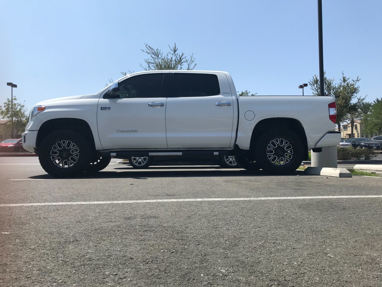 truck2.jpg