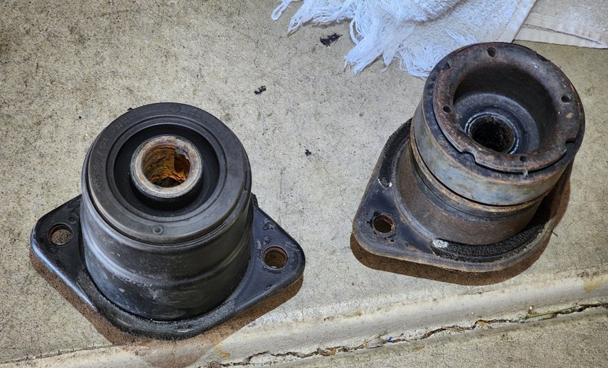 TSB_mounts_old_VS_new.jpg