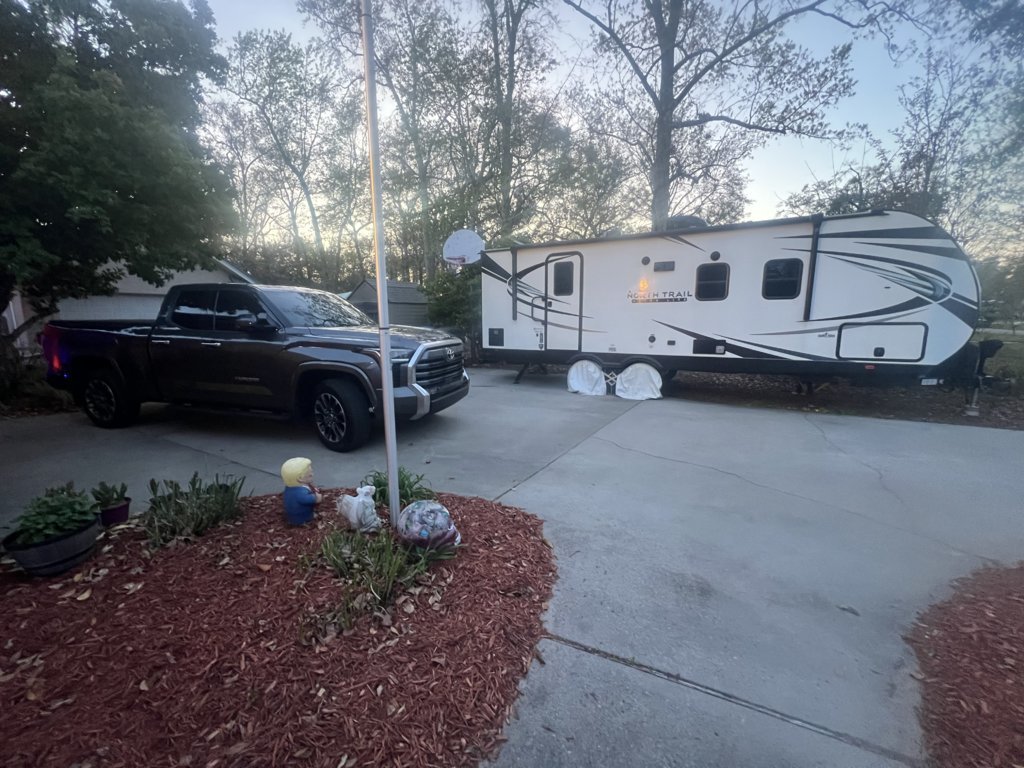 Tundra and camper.jpg