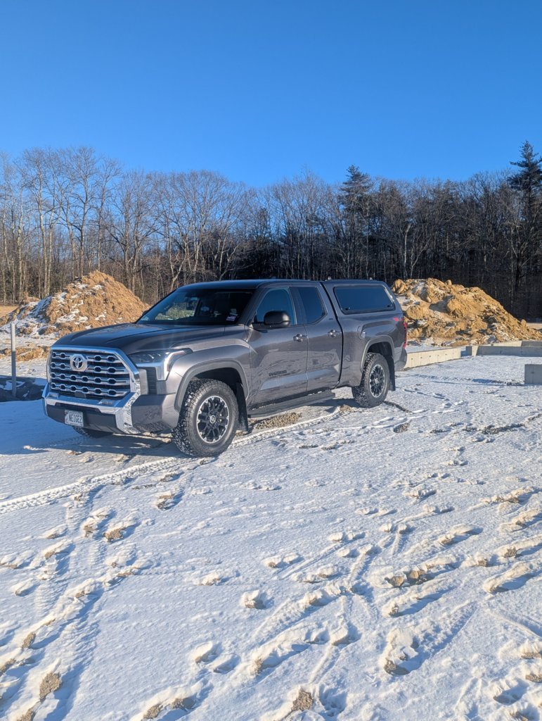 Tundra at Jerry's Lot.jpg