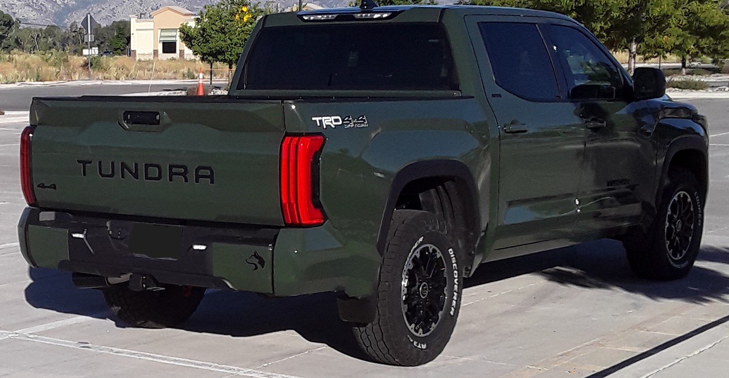 tundra b.jpg