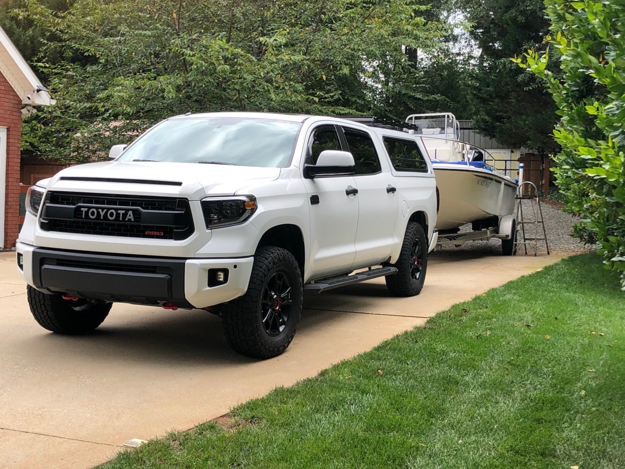 Tundra & Edgewater 185CC.jpg