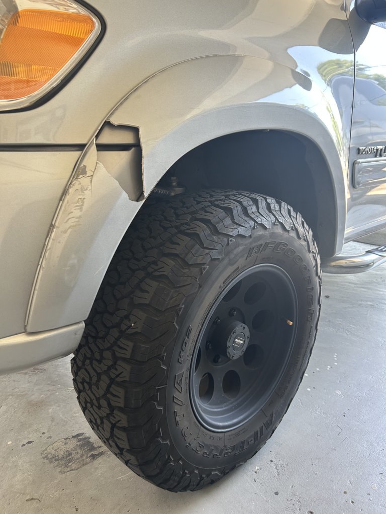 Tundra Fender Flare.jpg