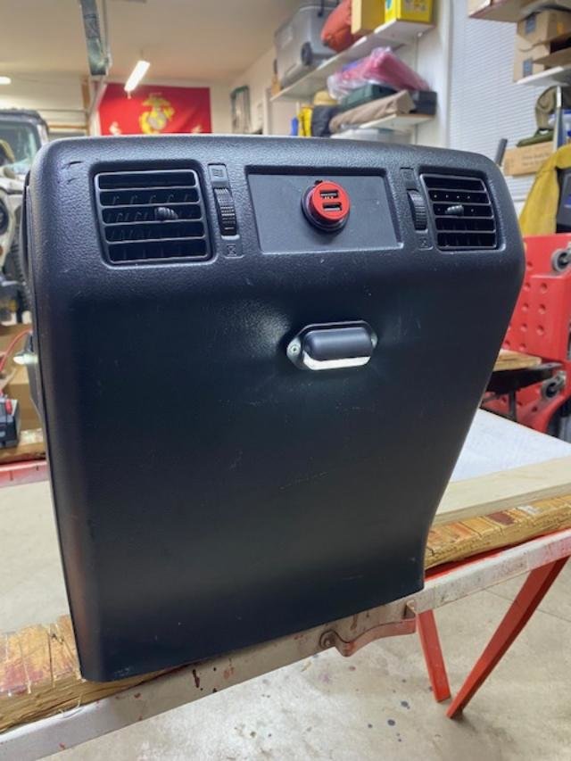 Tundra Footwell lights3.jpg