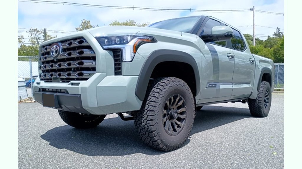 Tundra Grill Surround 3.jpg