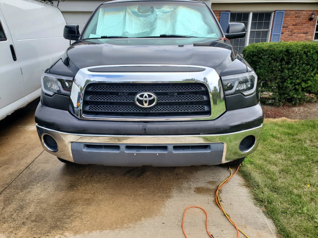 Tundra headlights.jpg