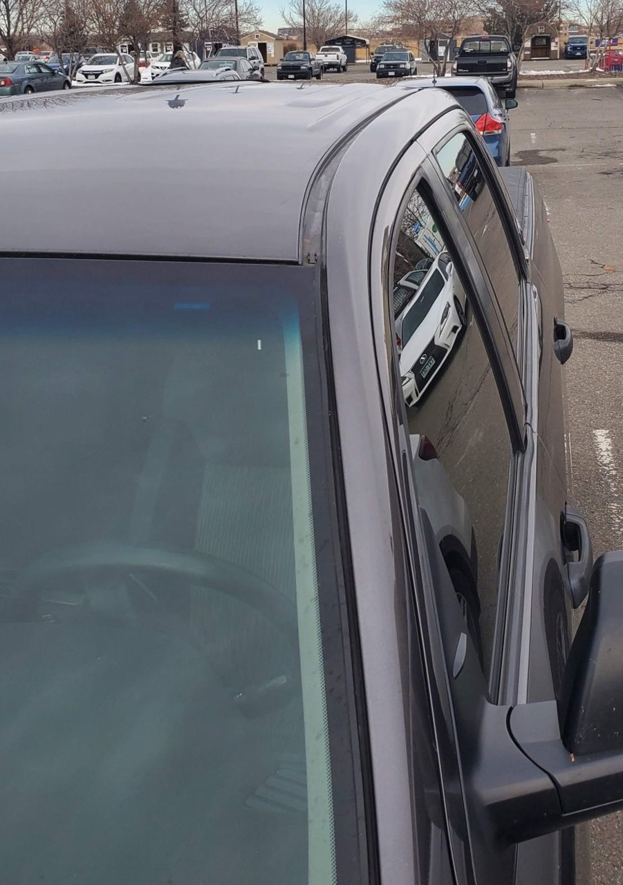 tundra roof trim drive.jpg