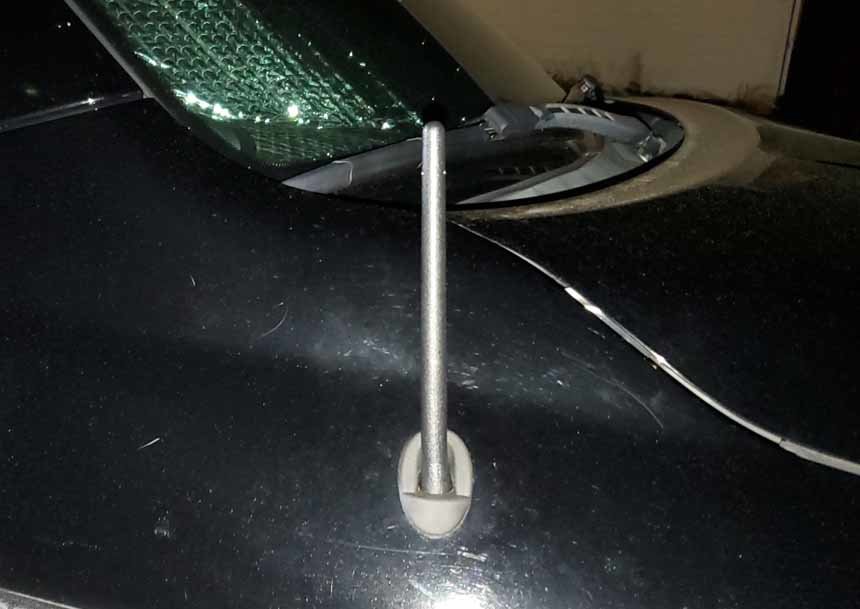 tundra stub antenna.jpg