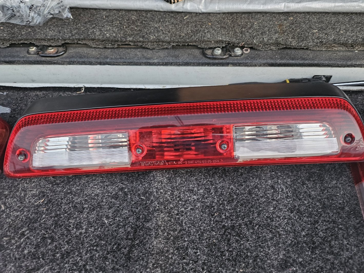 tundra taillight-4.jpg