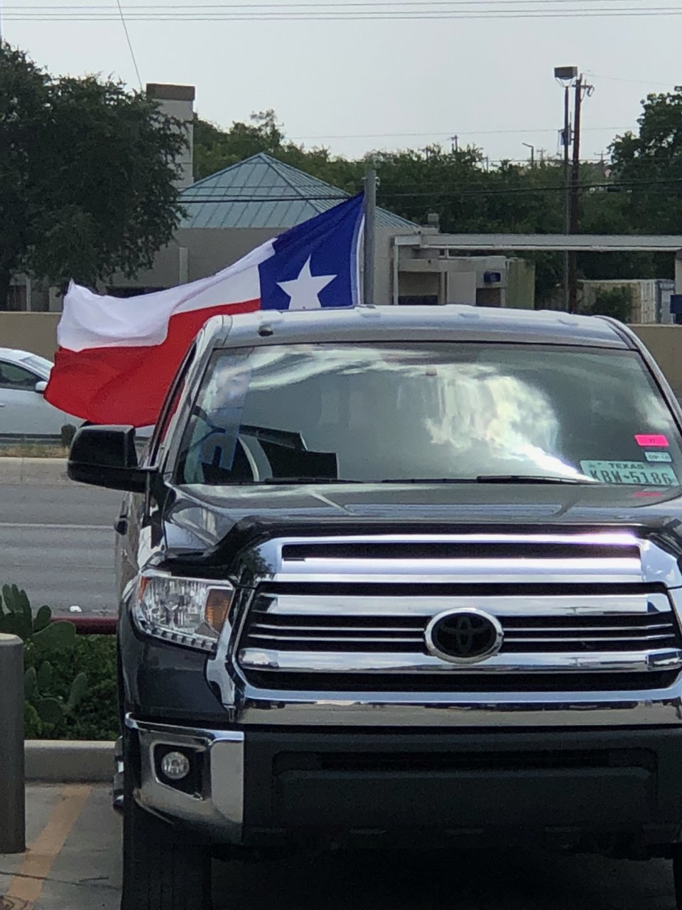 Tundra Texas Flag.jpg