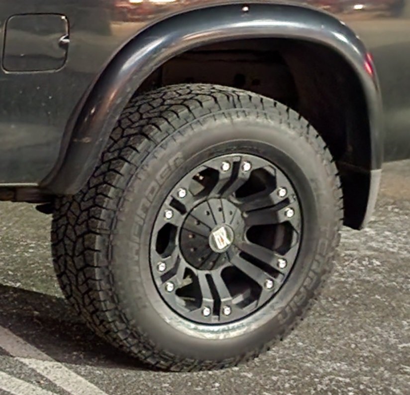 Tundra tires - Pathfinder AT.jpg