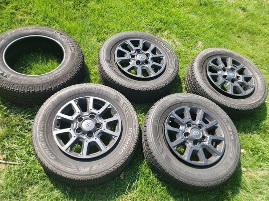 Tundra wheels and tires_1.jpg