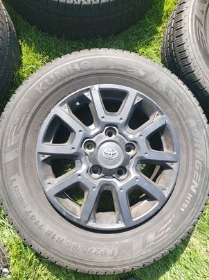 Tundra wheels and tires_3.jpg