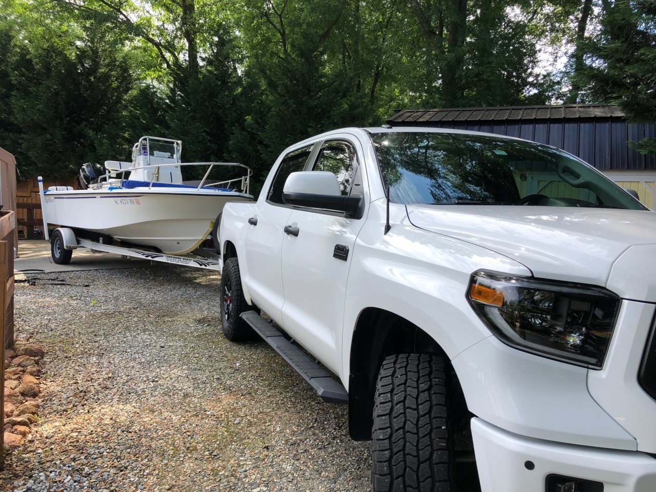 Tundra with EW 185CC.jpg