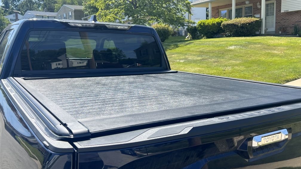 Tundra_Tonneau.jpg