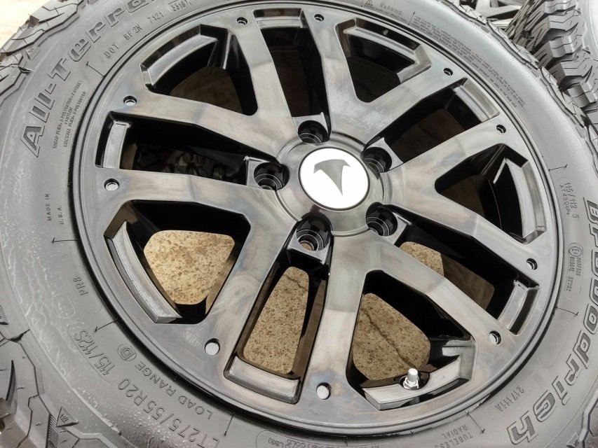 TundraWheel.jpg
