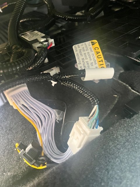 Under seat harness power supply.jpg