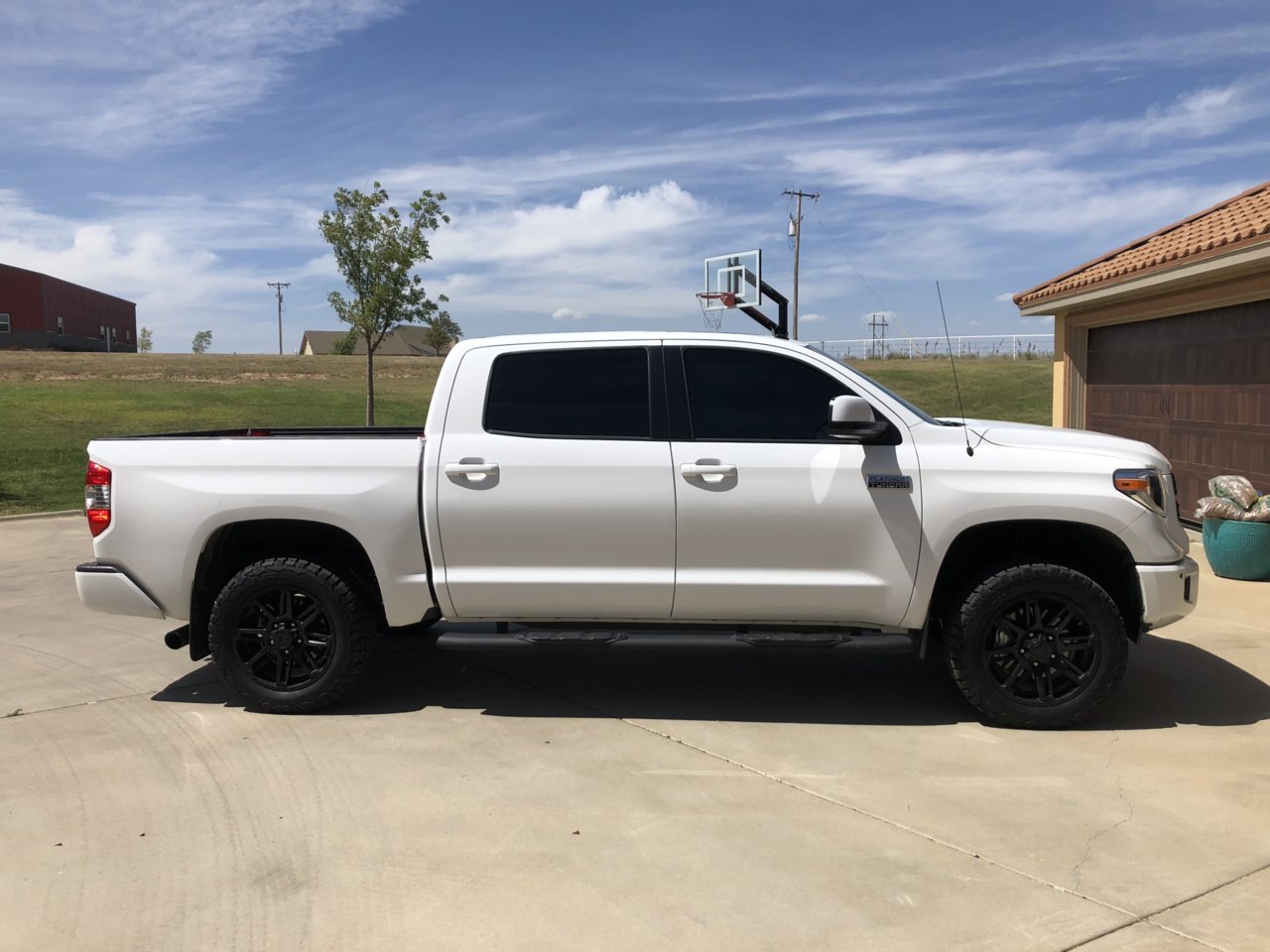 18 Platinum Leveled | Toyota Tundra Forum