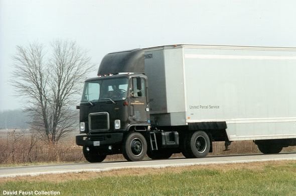 ups_gmc_astro_d5e2c43dbc7528b420ecb046f600e11422207fd5.jpg
