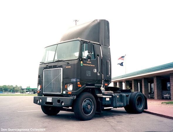 ups_white_gmc_coe_bae3d74f2a31a5e483155fc3c1ddd140ae99f353.jpg